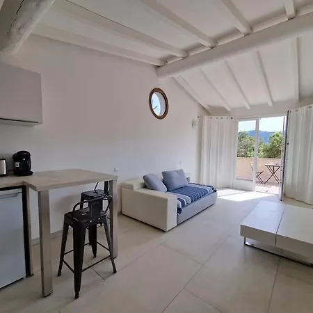 Superbe 150m Santa Giulia *